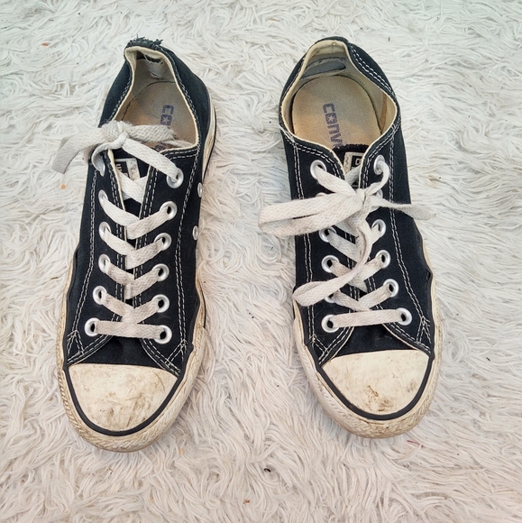 Well Worn Converse All Star Chuck Taylor Low Tops Black - Picture 2 of 5